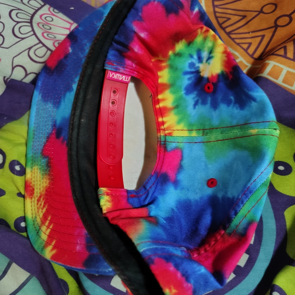 "MISHKA" Or "MNWKA" Multicolor Tie-Dye Snapback ( New w/o Tags 💯!) - Picture 3 of 4